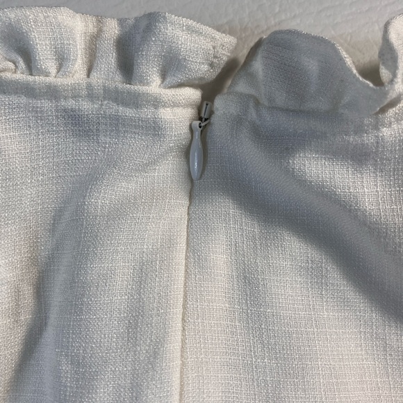 Express x Ladygang Elegant White Ruffle Sleeve Dress size 6 - Picture 7 of 9